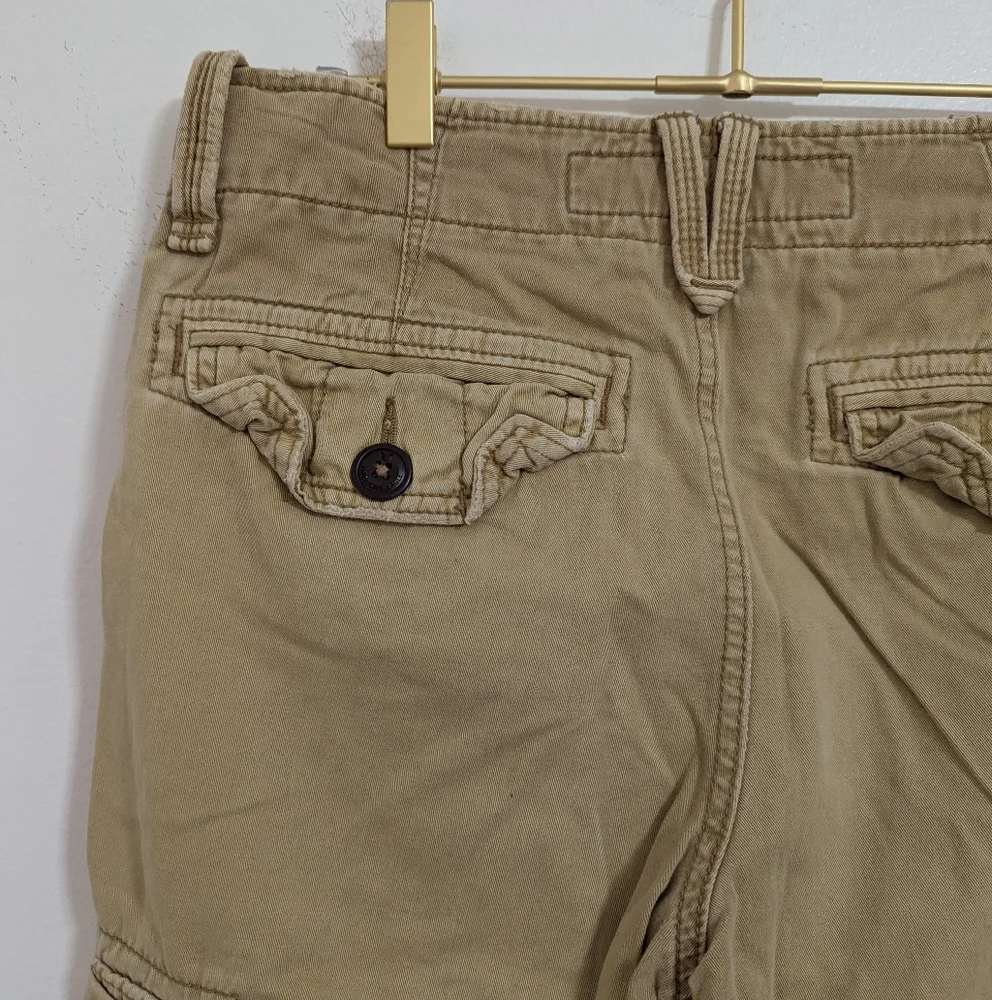 Vintage American Eagle Outfitters‎ Size 28 Tan Longer Length Cargo Shorts